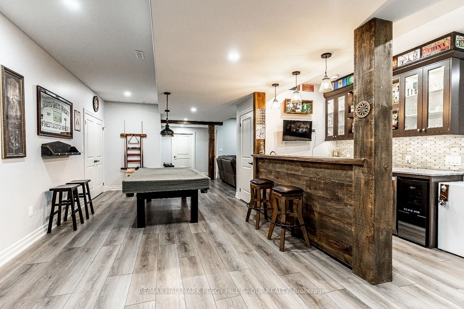 6 Valleyview Drive