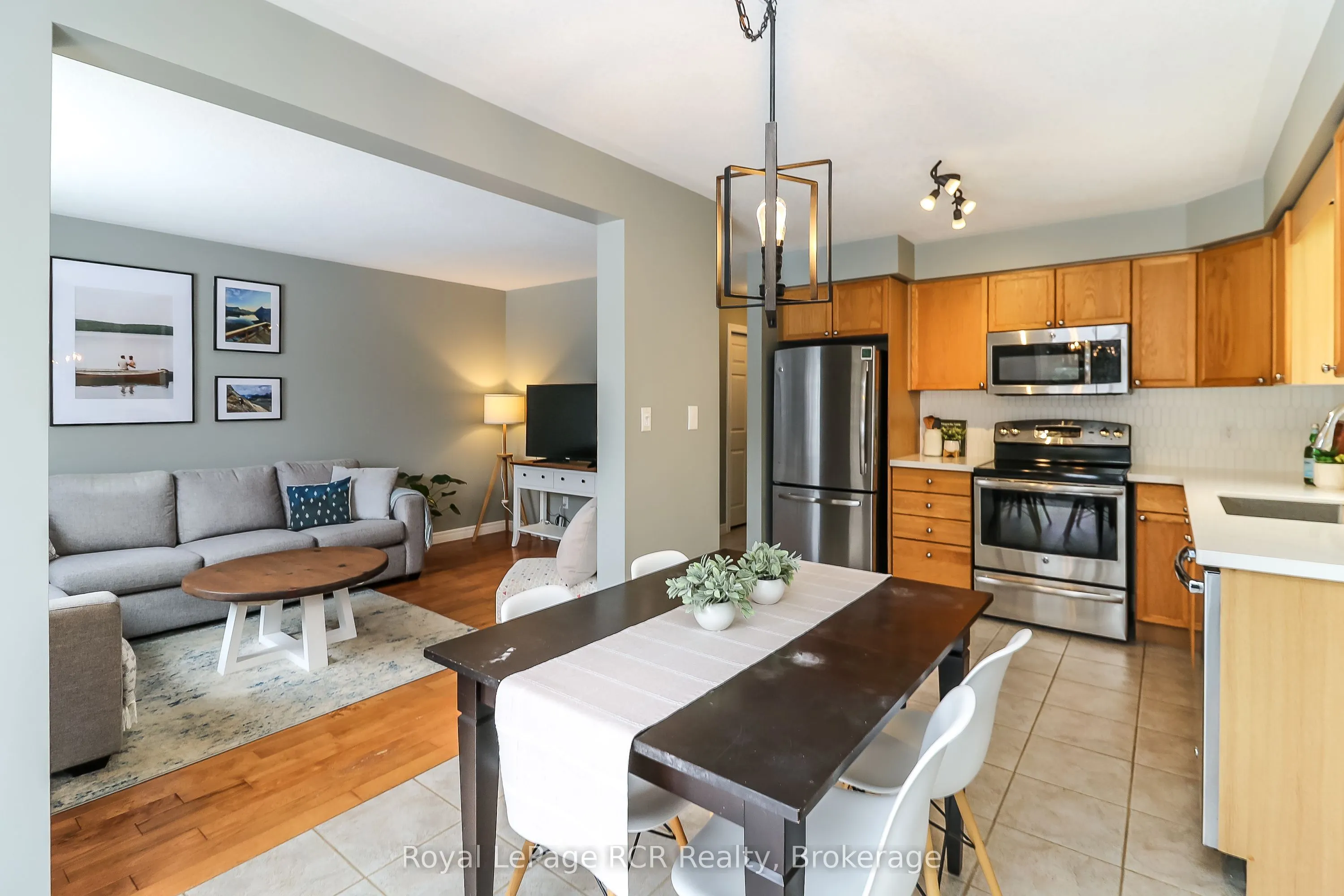 50 Highlands Crescent