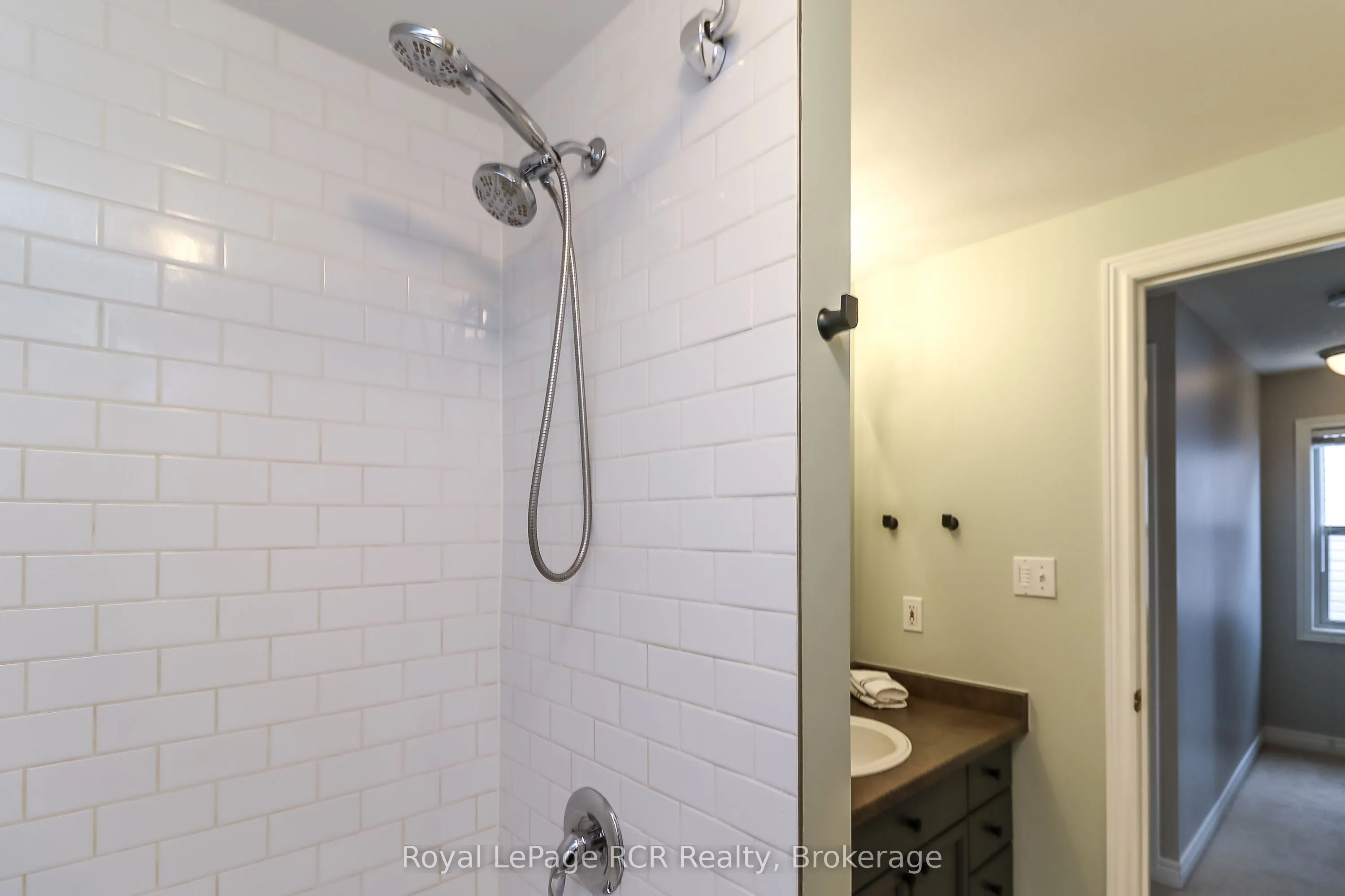 50 Highlands Crescent