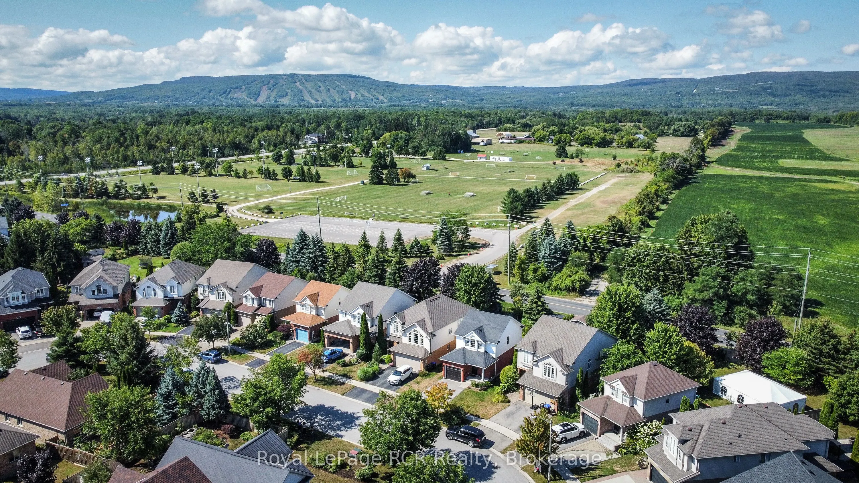50 Highlands Crescent