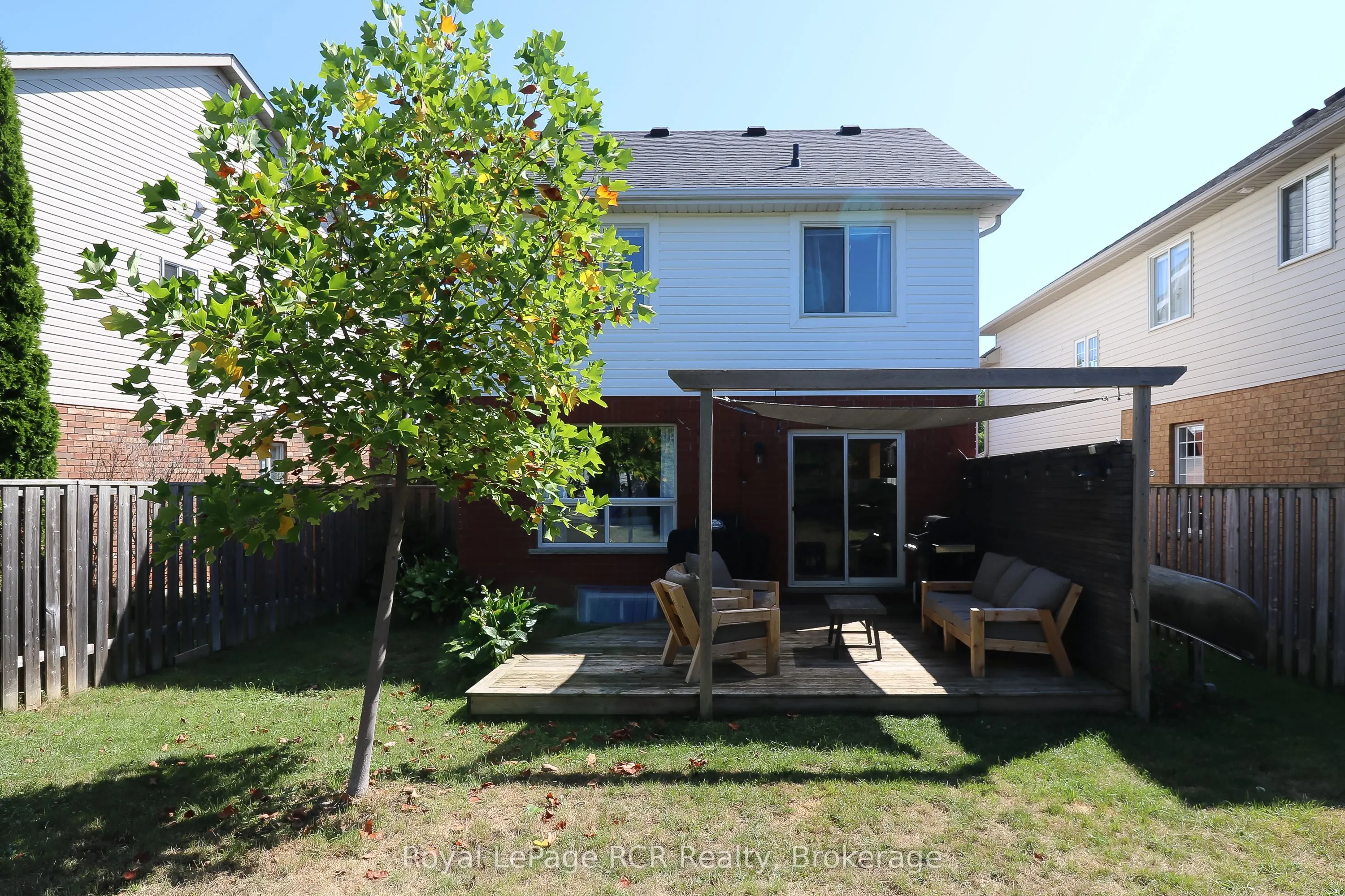 50 Highlands Crescent