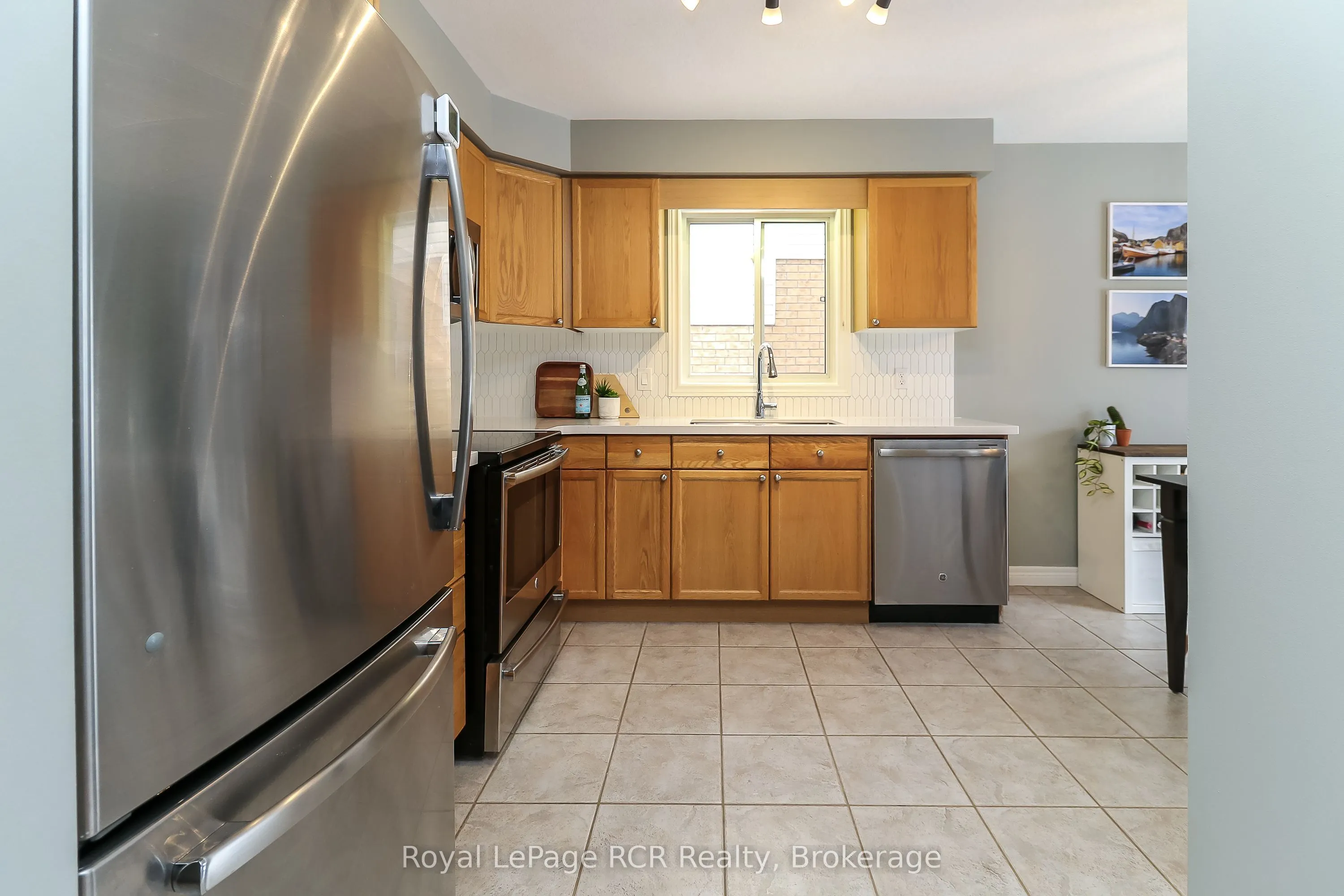 50 Highlands Crescent