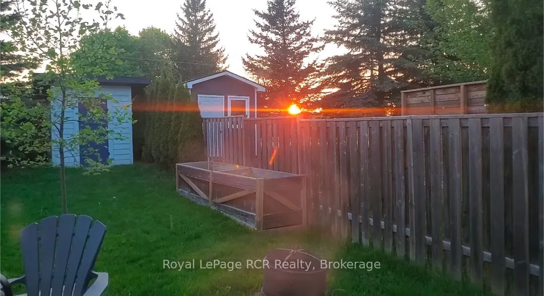 50 Highlands Crescent