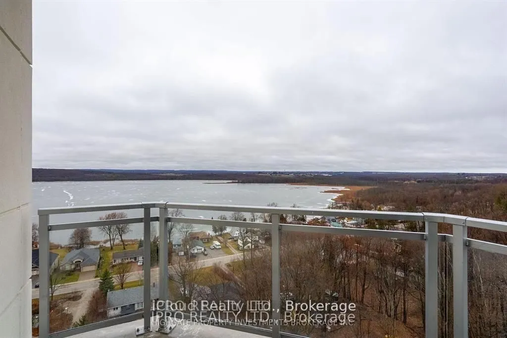 56 Lakeside Terrace, #208