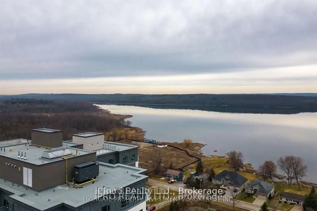 56 Lakeside Terrace, #208