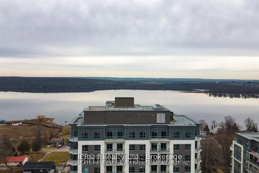 56 Lakeside Terrace, #208