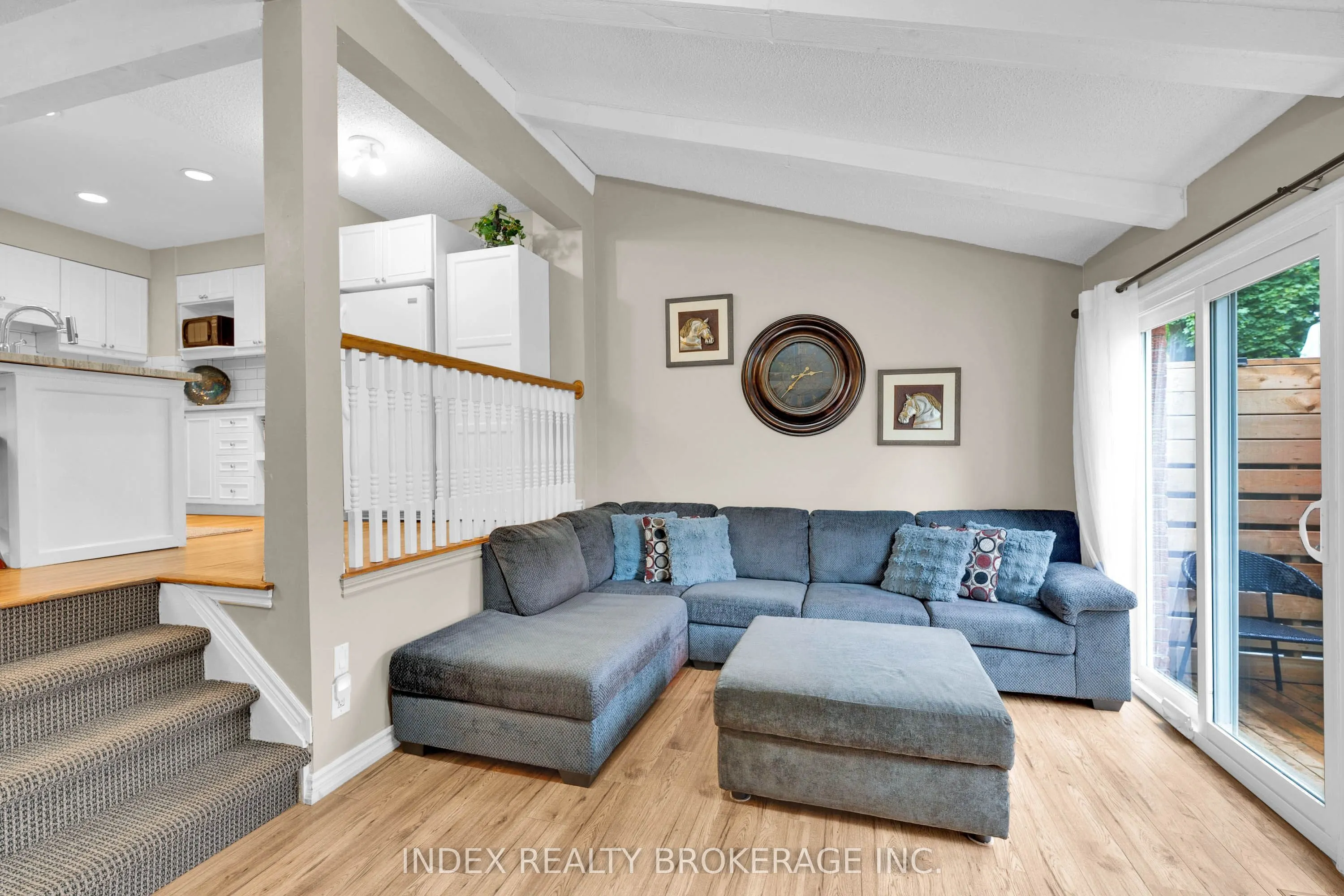 569 Tenth Street, #15