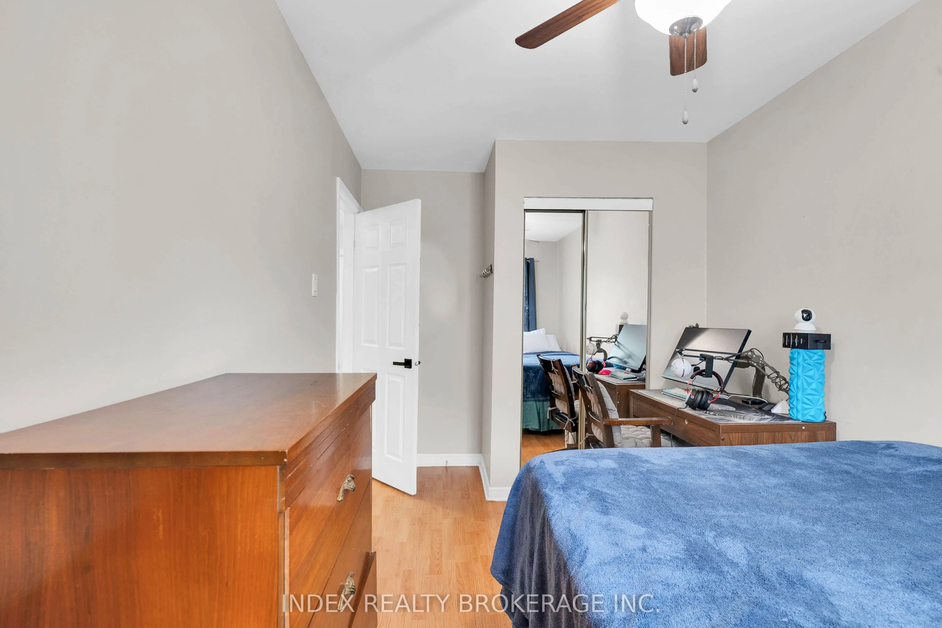 569 Tenth Street, #15