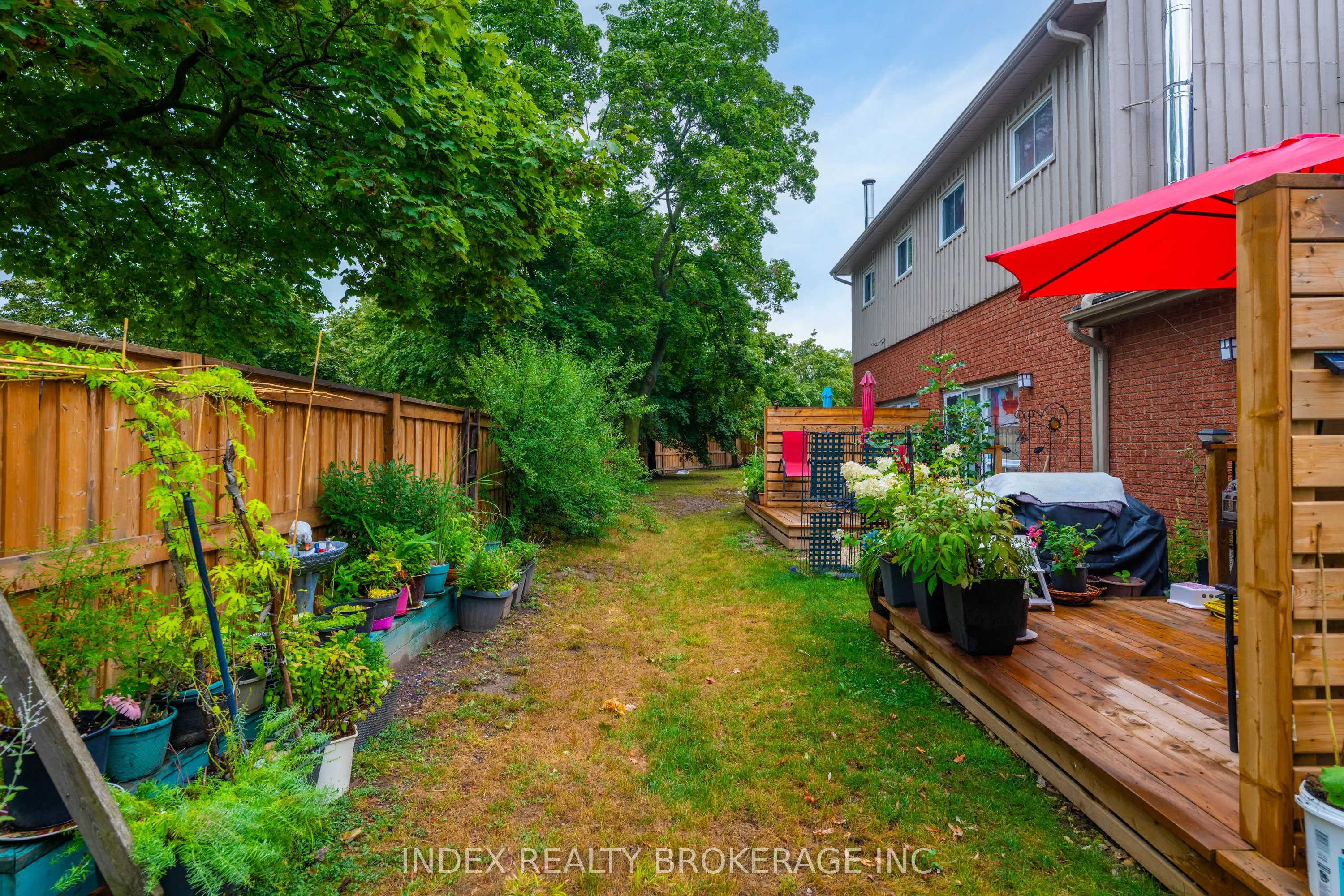 569 Tenth Street, #15