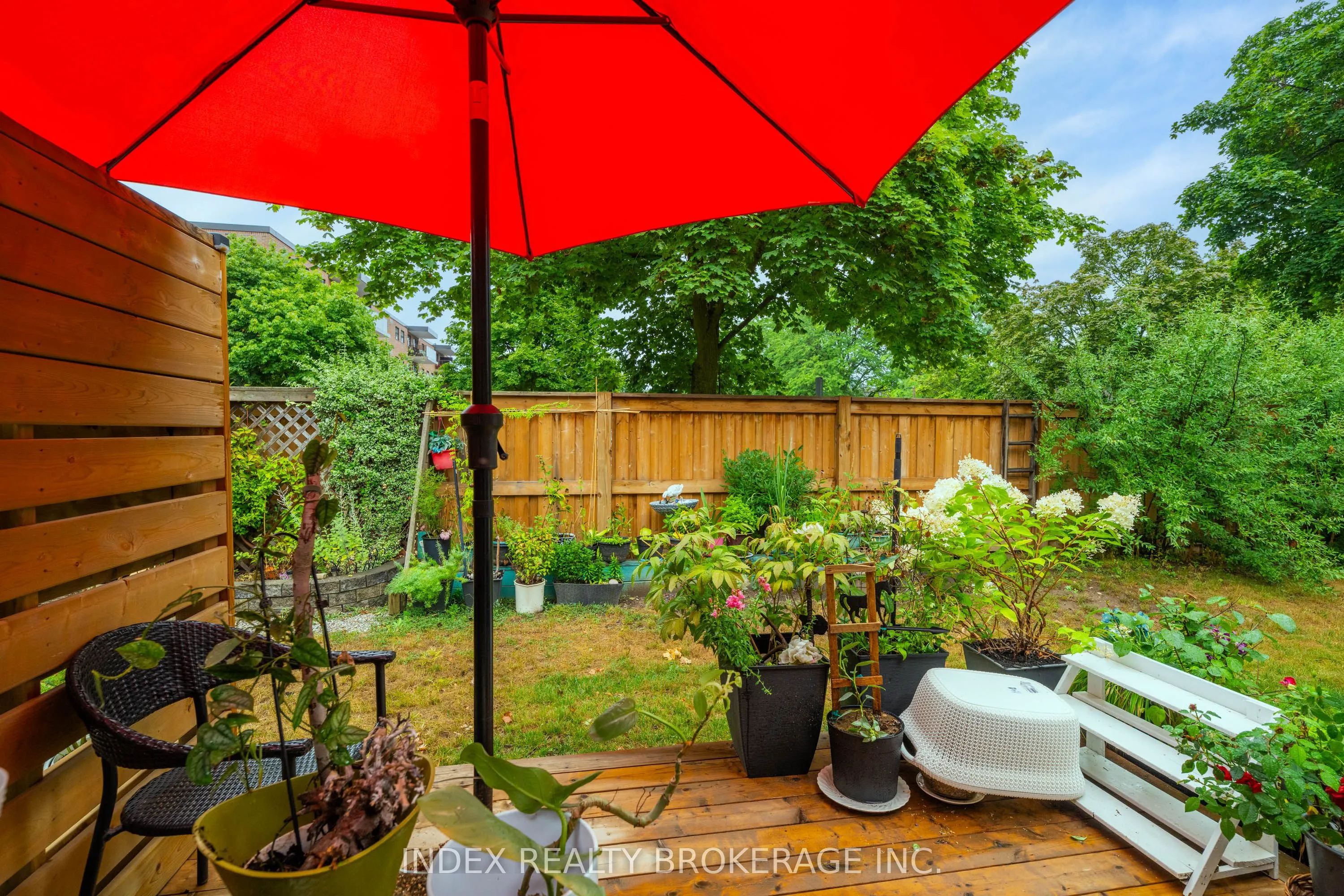 569 Tenth Street, #15