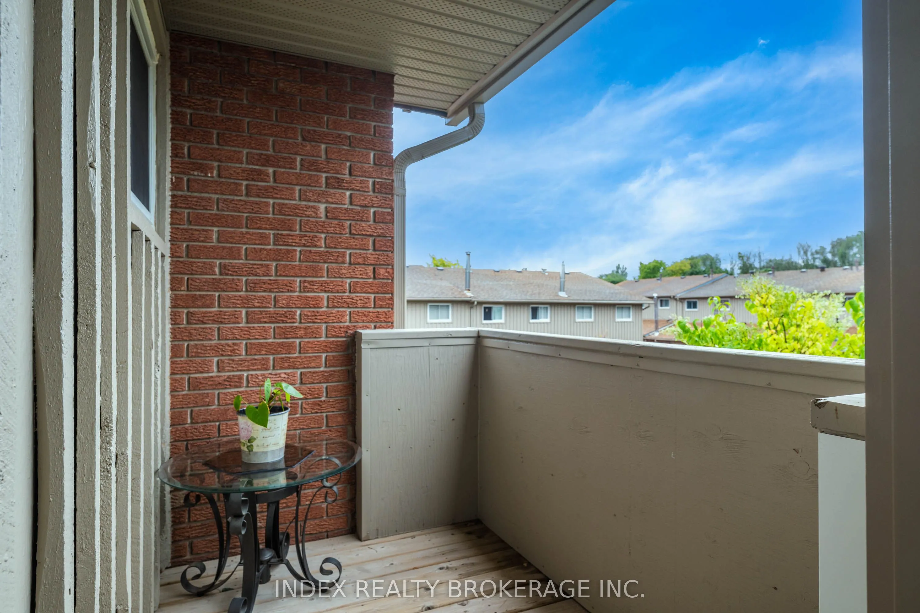 569 Tenth Street, #15