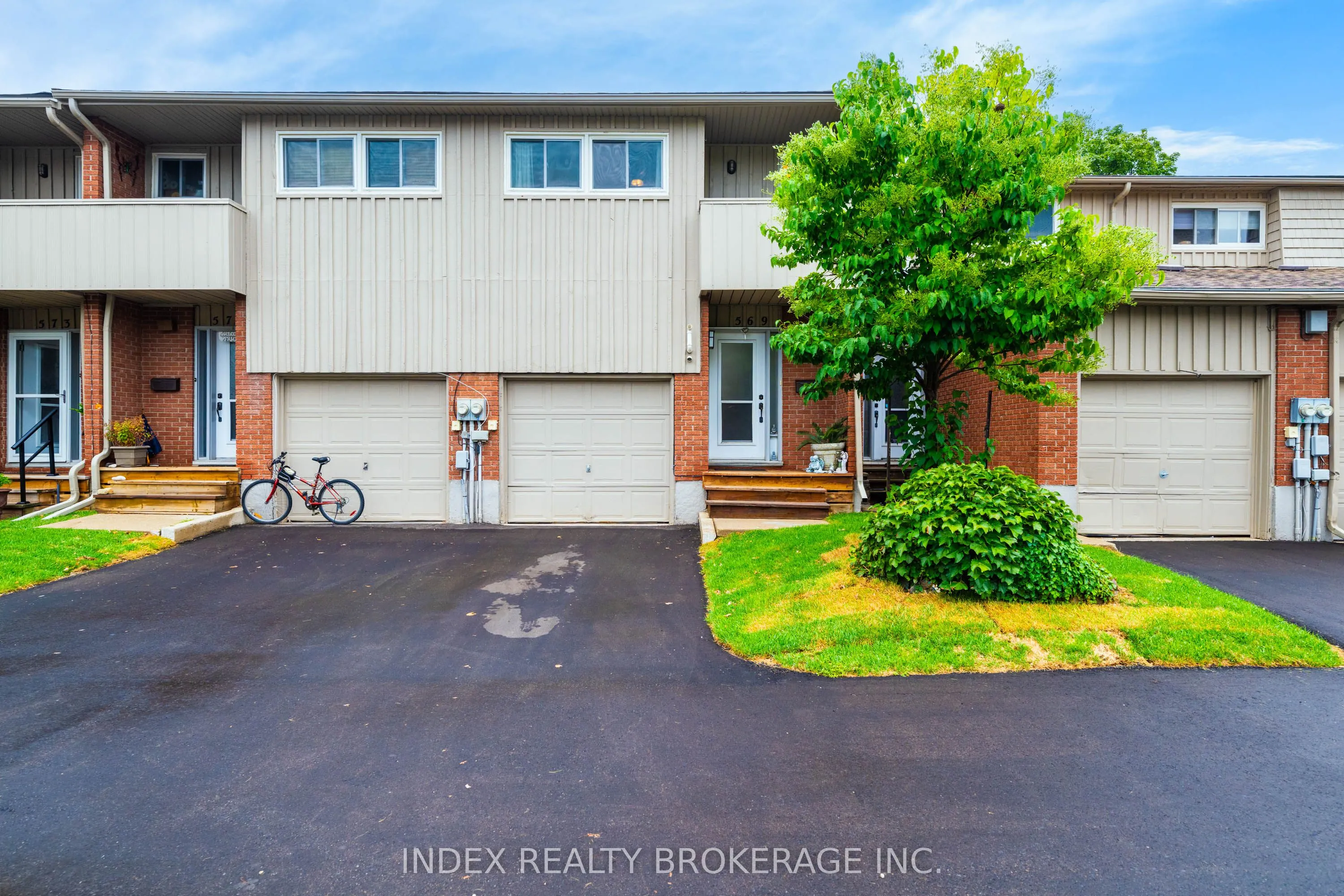 569 Tenth Street, #15