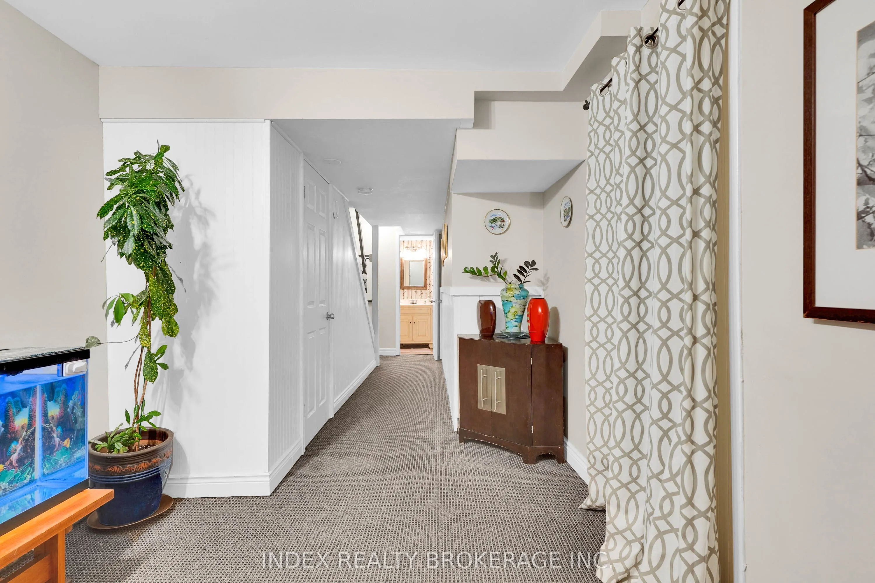 569 Tenth Street, #15