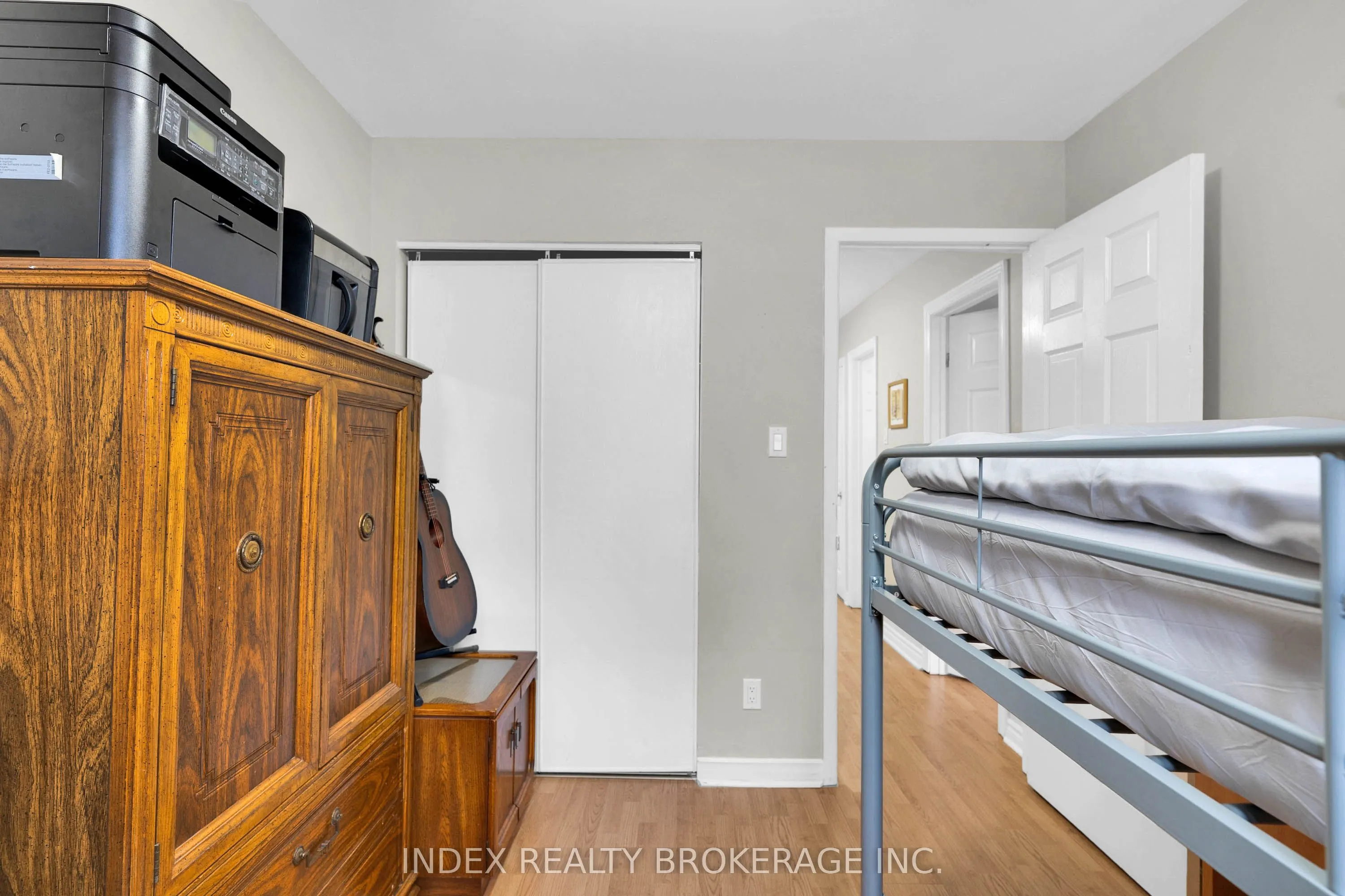 569 Tenth Street, #15