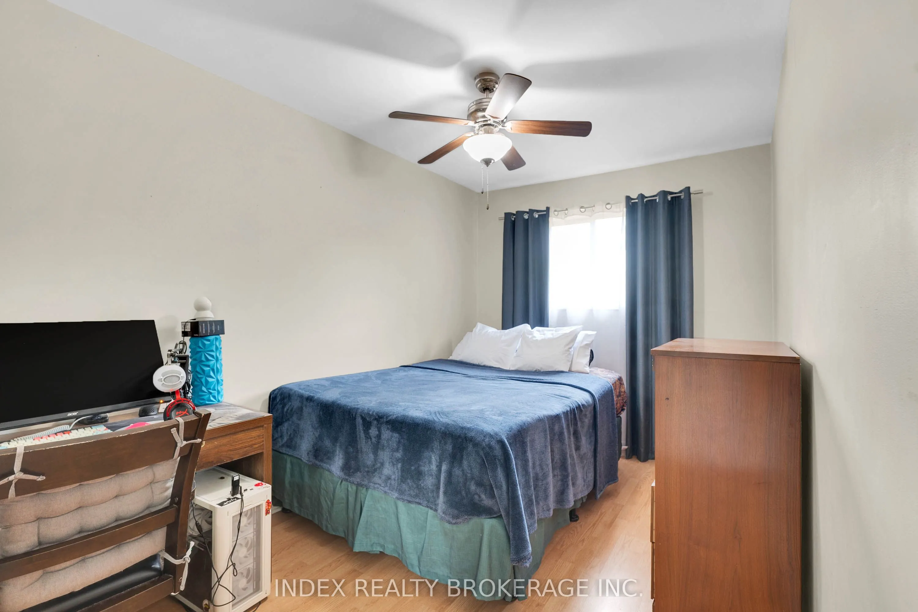 569 Tenth Street, #15