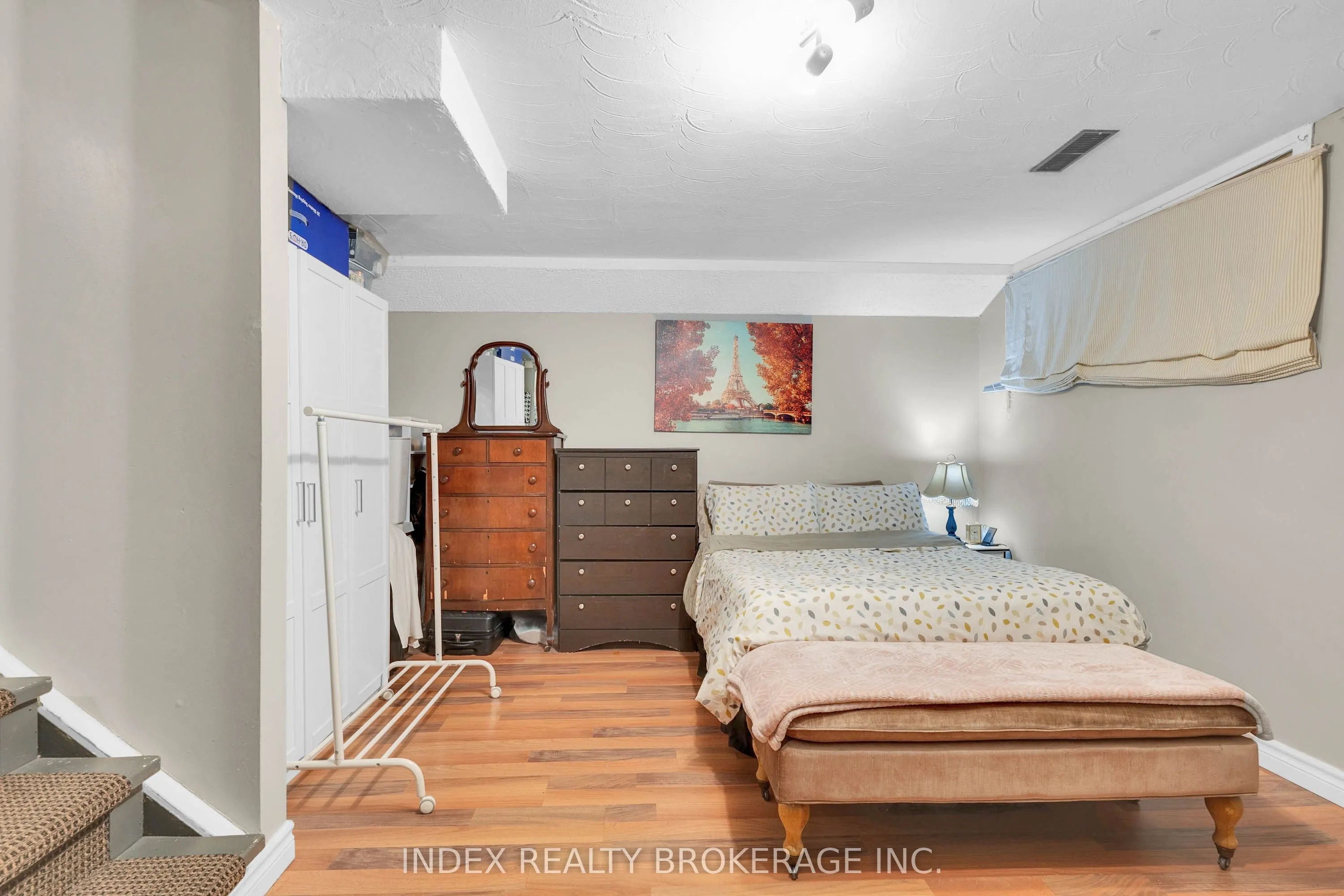 569 Tenth Street, #15