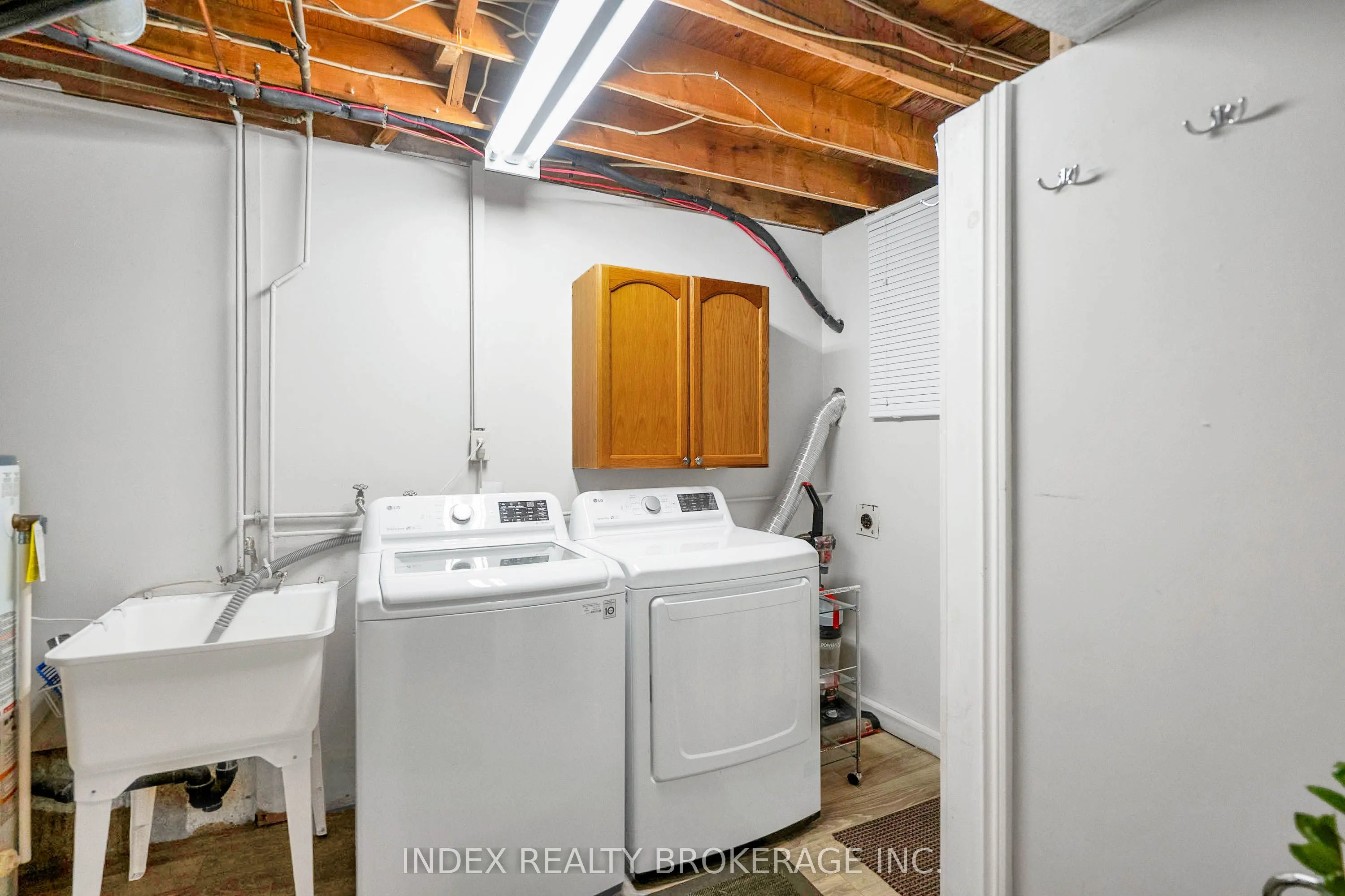 569 Tenth Street, #15