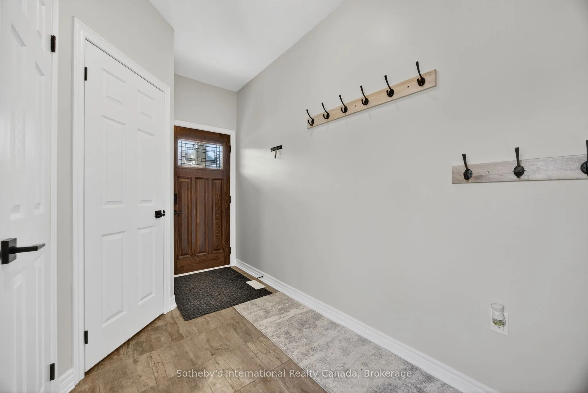 100 Archer Avenue