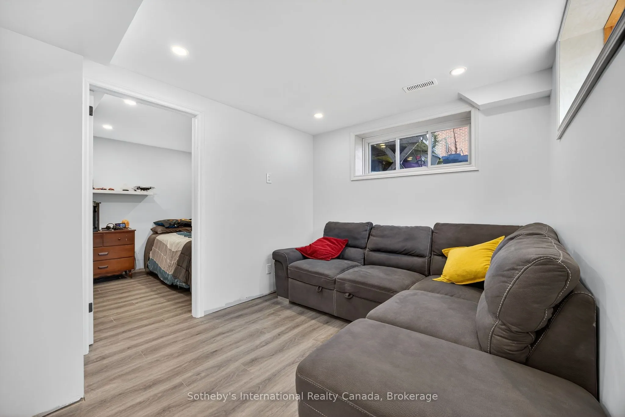 100 Archer Avenue