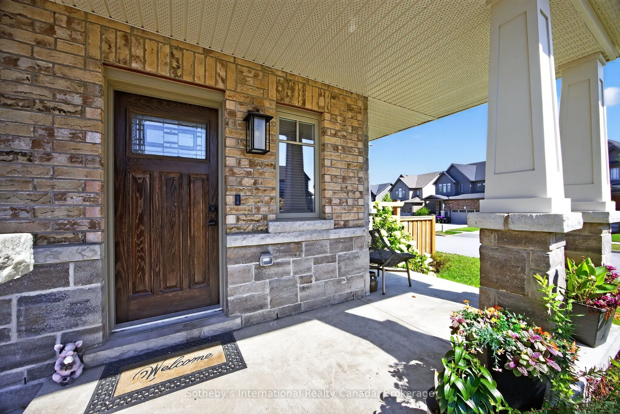 100 Archer Avenue