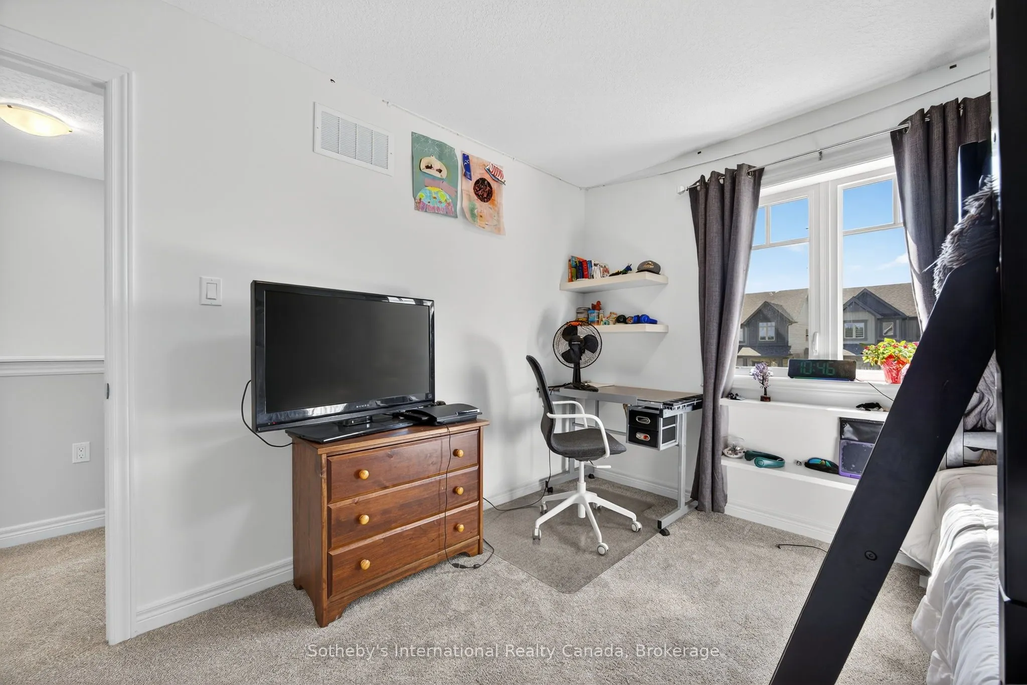 100 Archer Avenue