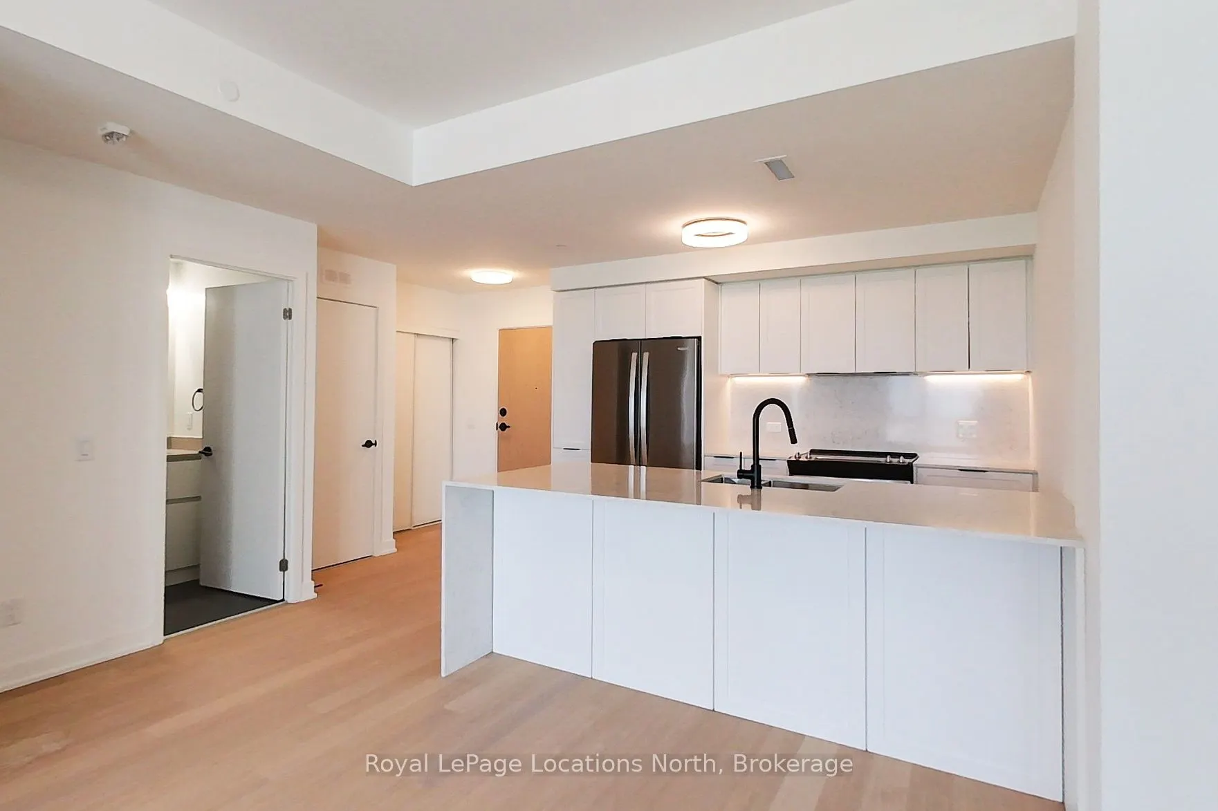 31 Huron Street, #303