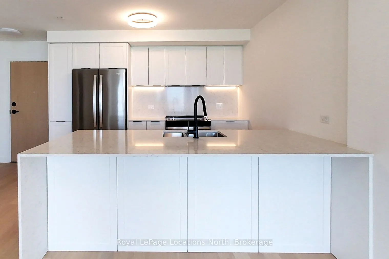 31 Huron Street, #303