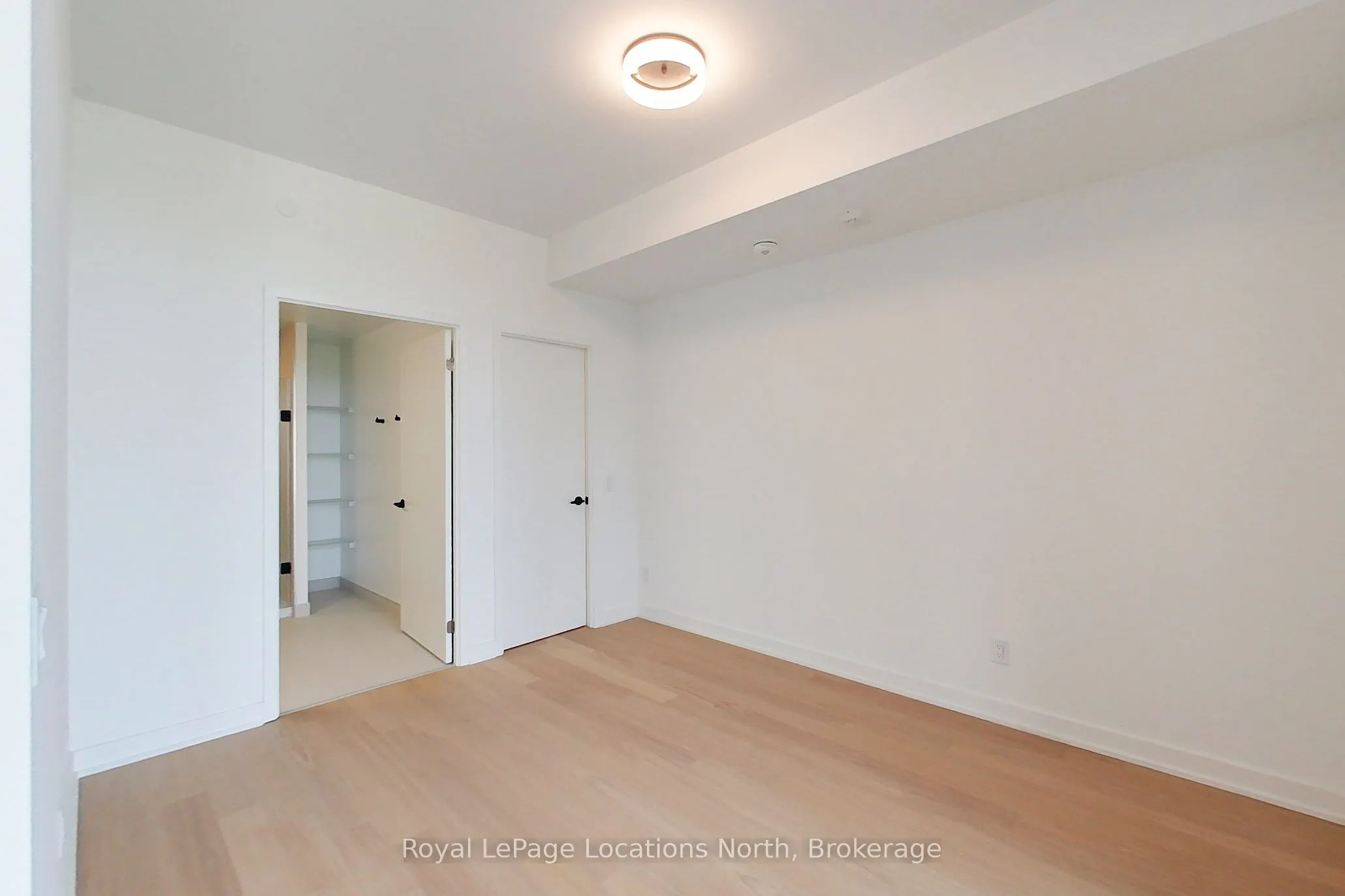 31 Huron Street, #303