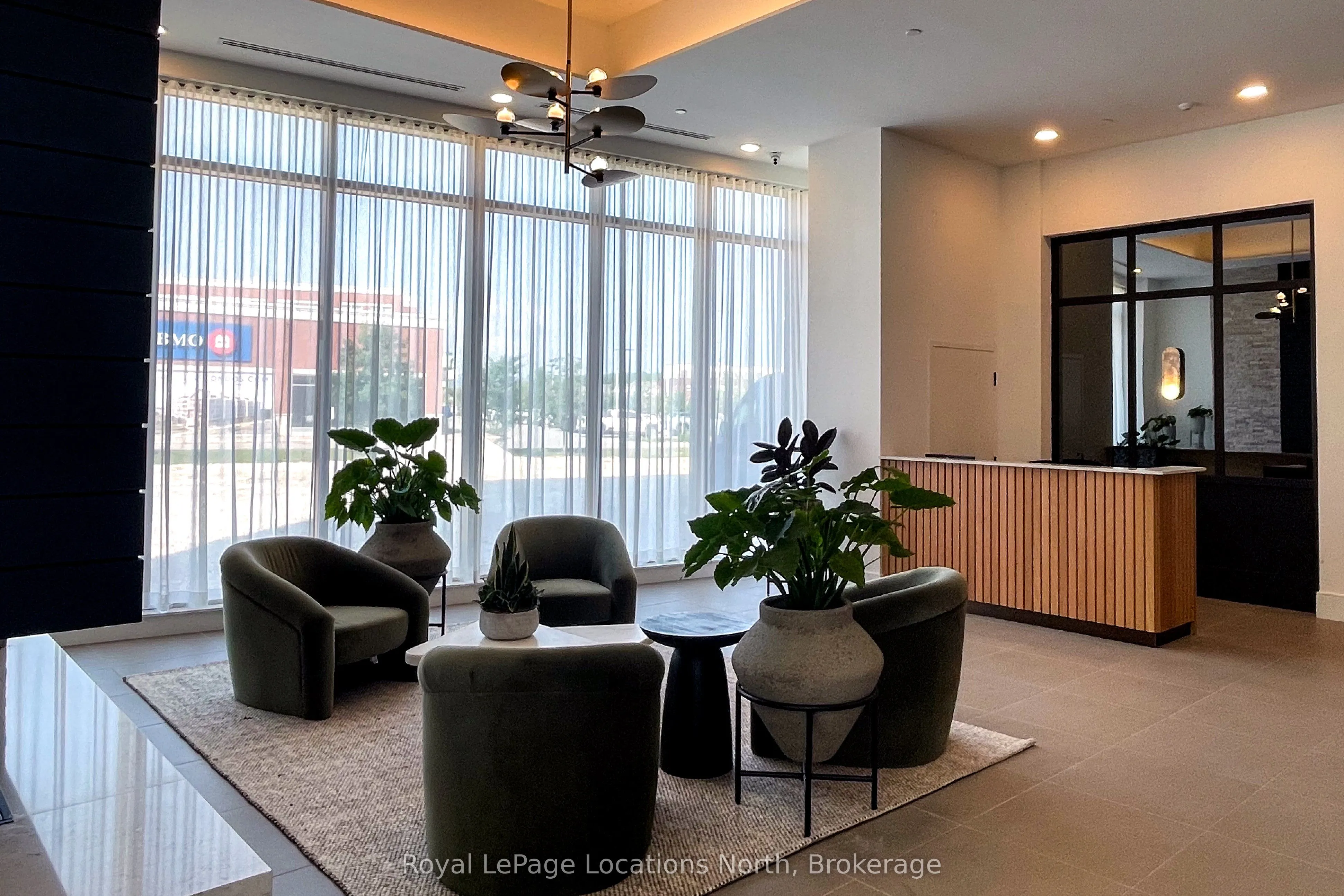 31 Huron Street, #303