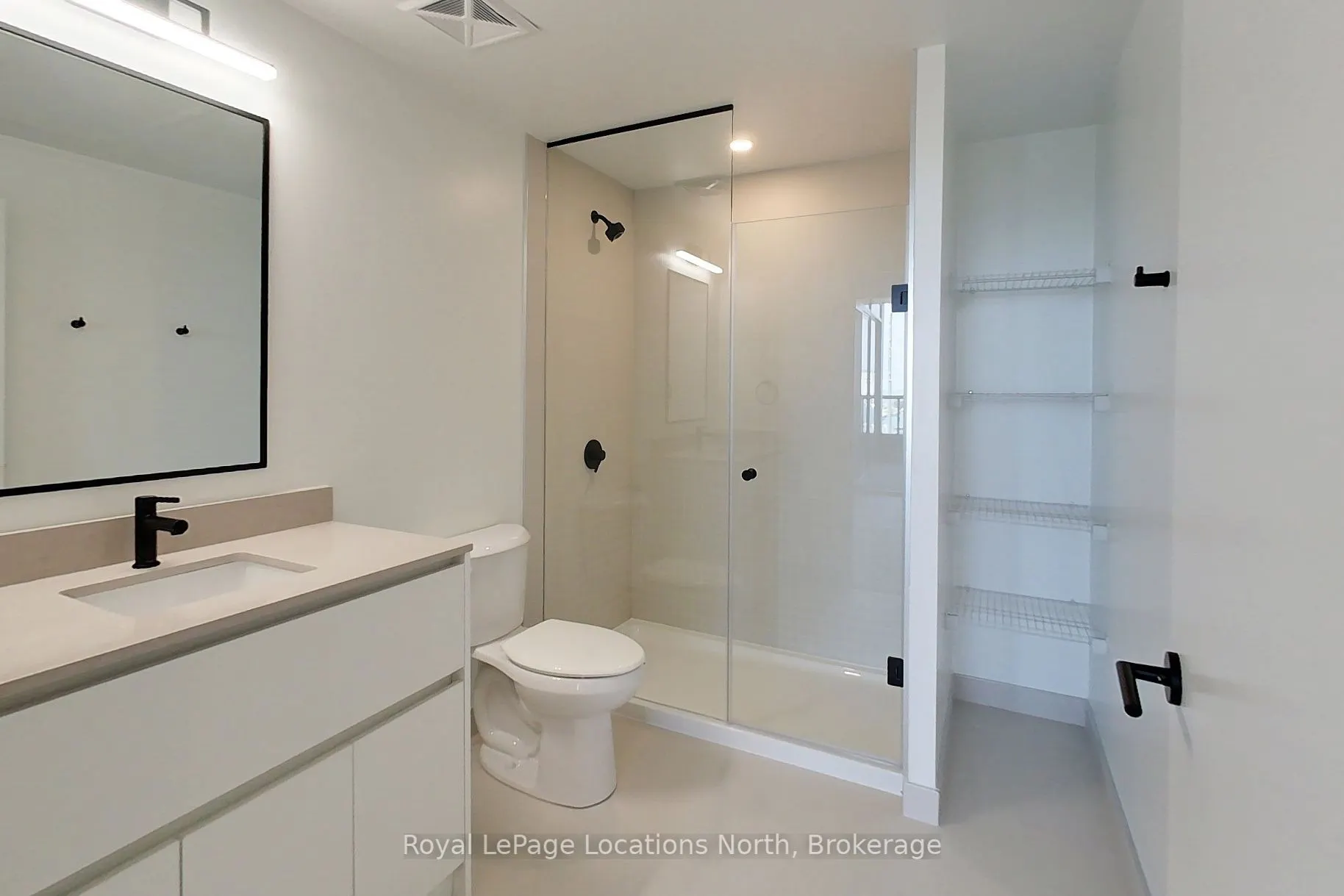 31 Huron Street, #303