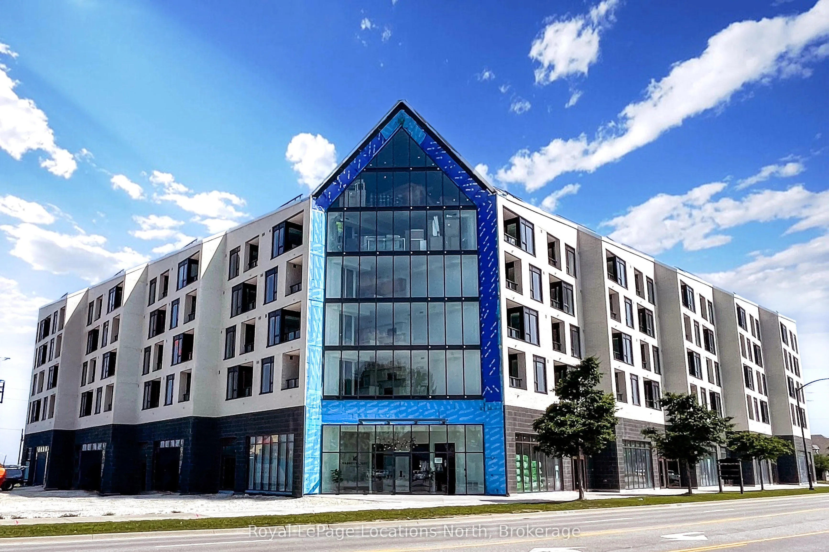 31 Huron Street, #303