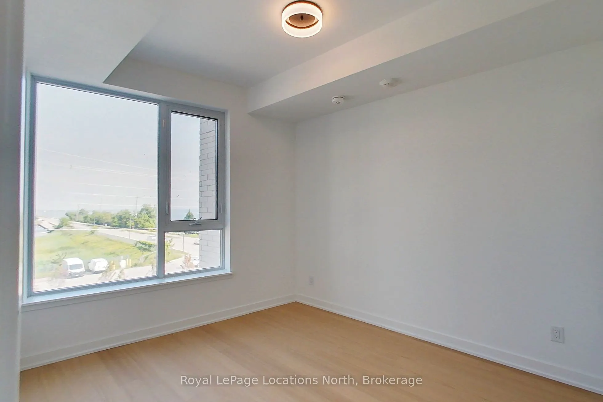 31 Huron Street, #303