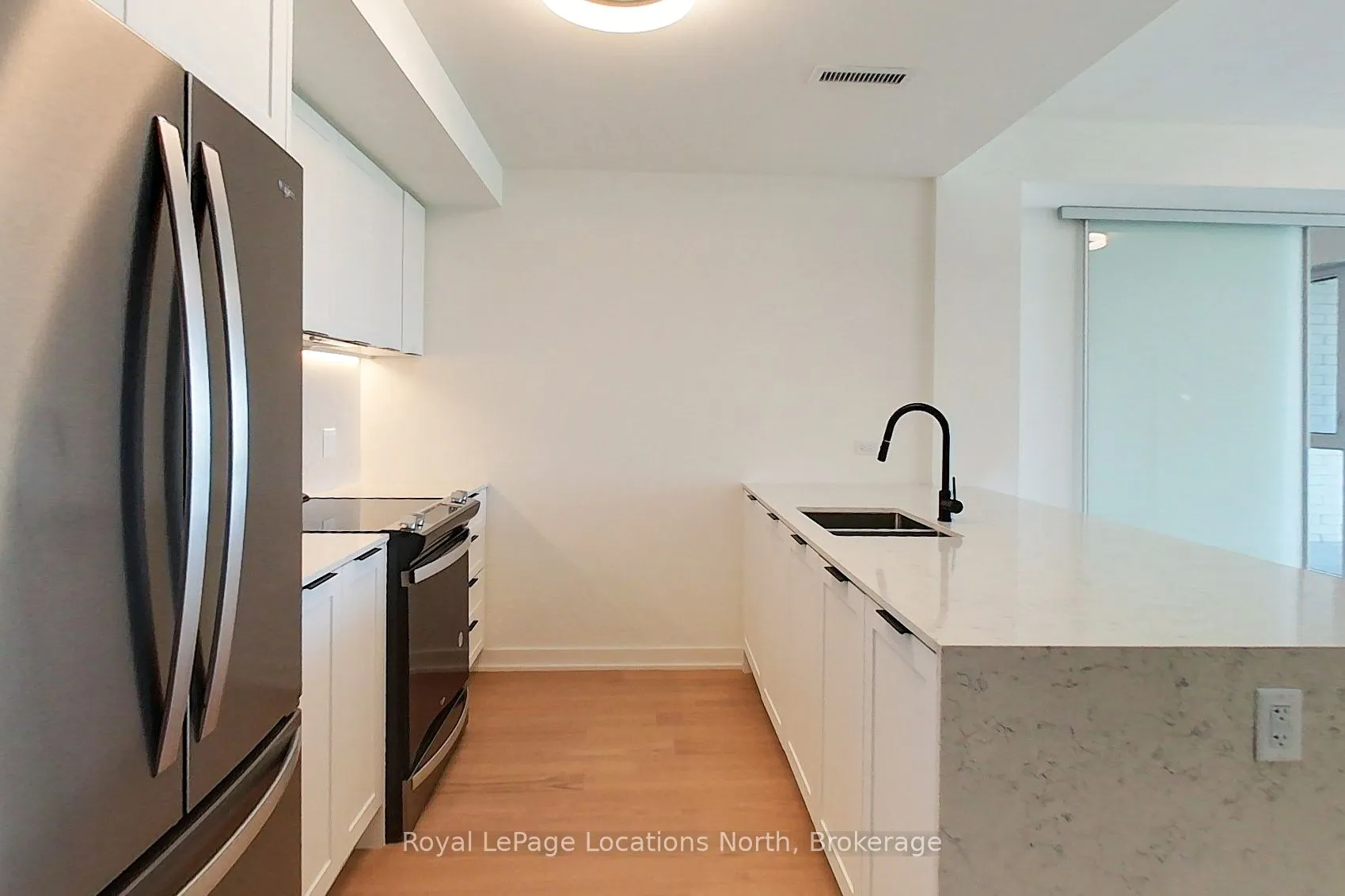 31 Huron Street, #303