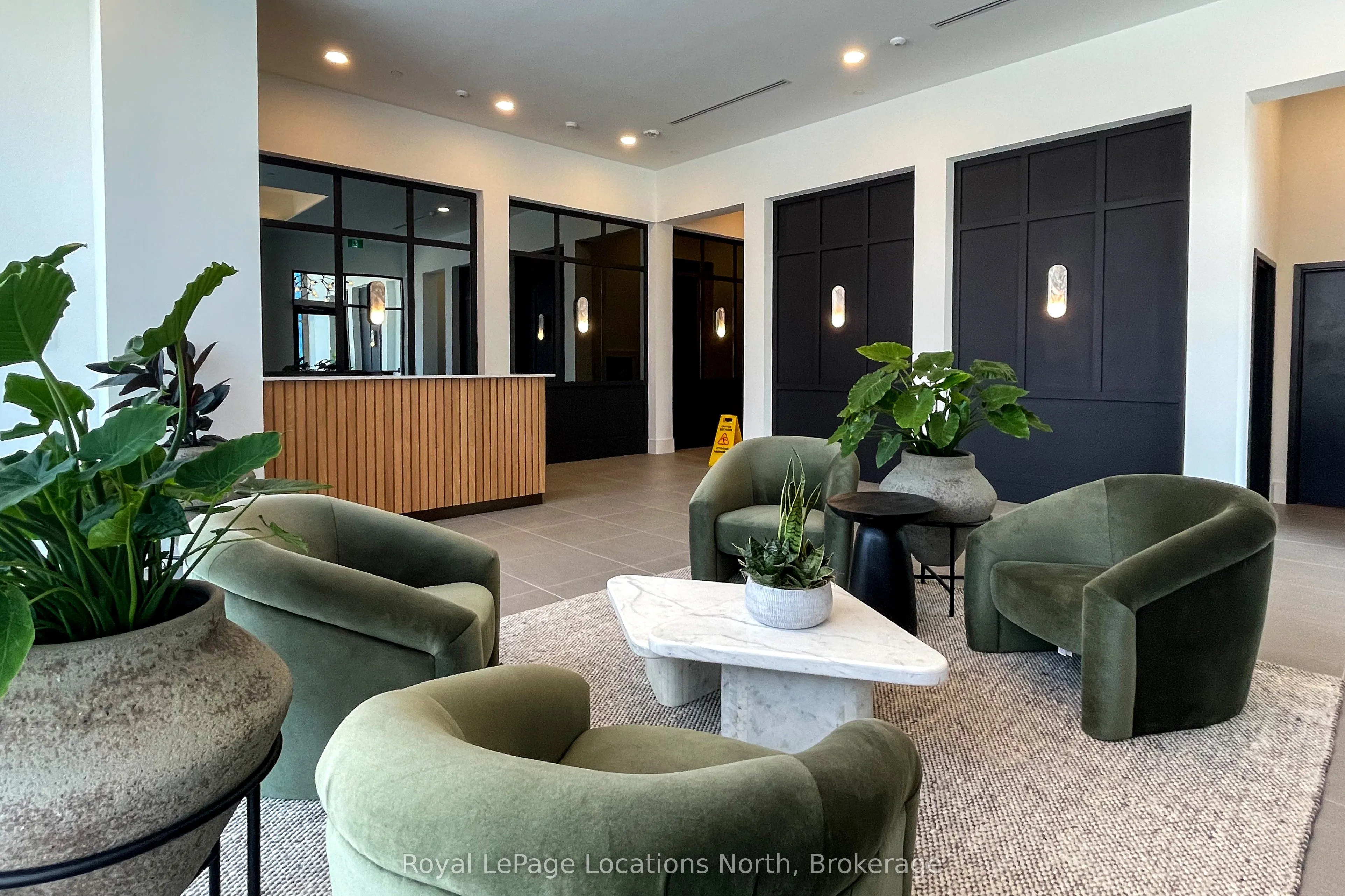 31 Huron Street, #303