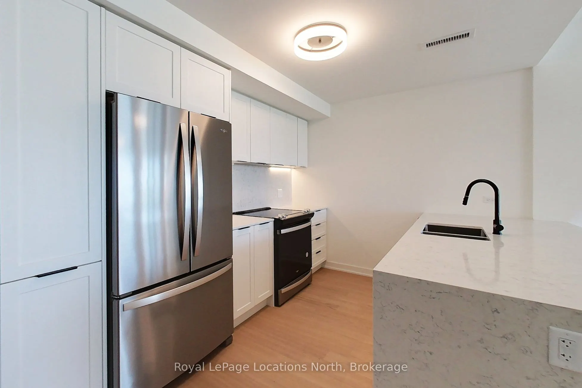 31 Huron Street, #303