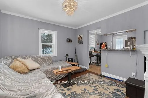32 Grove Street W, #1, 2, 3