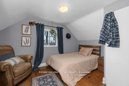32 Grove Street W, #1, 2, 3