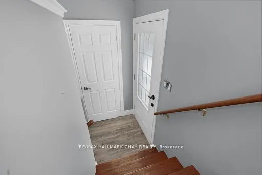 32 Grove Street W, #1, 2, 3