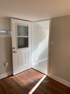 32 Grove Street W, #1, 2, 3