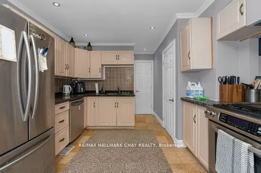 32 Grove Street W, #1, 2, 3