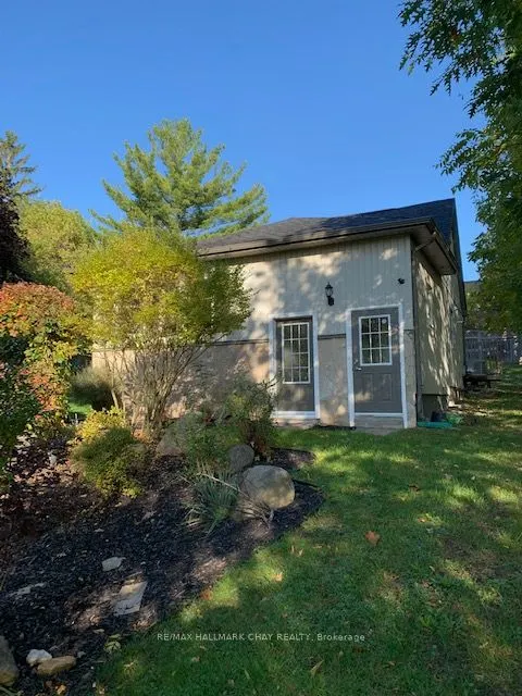 32 Grove Street W, #1, 2, 3
