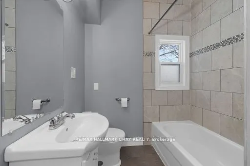 32 Grove Street W, #1, 2, 3