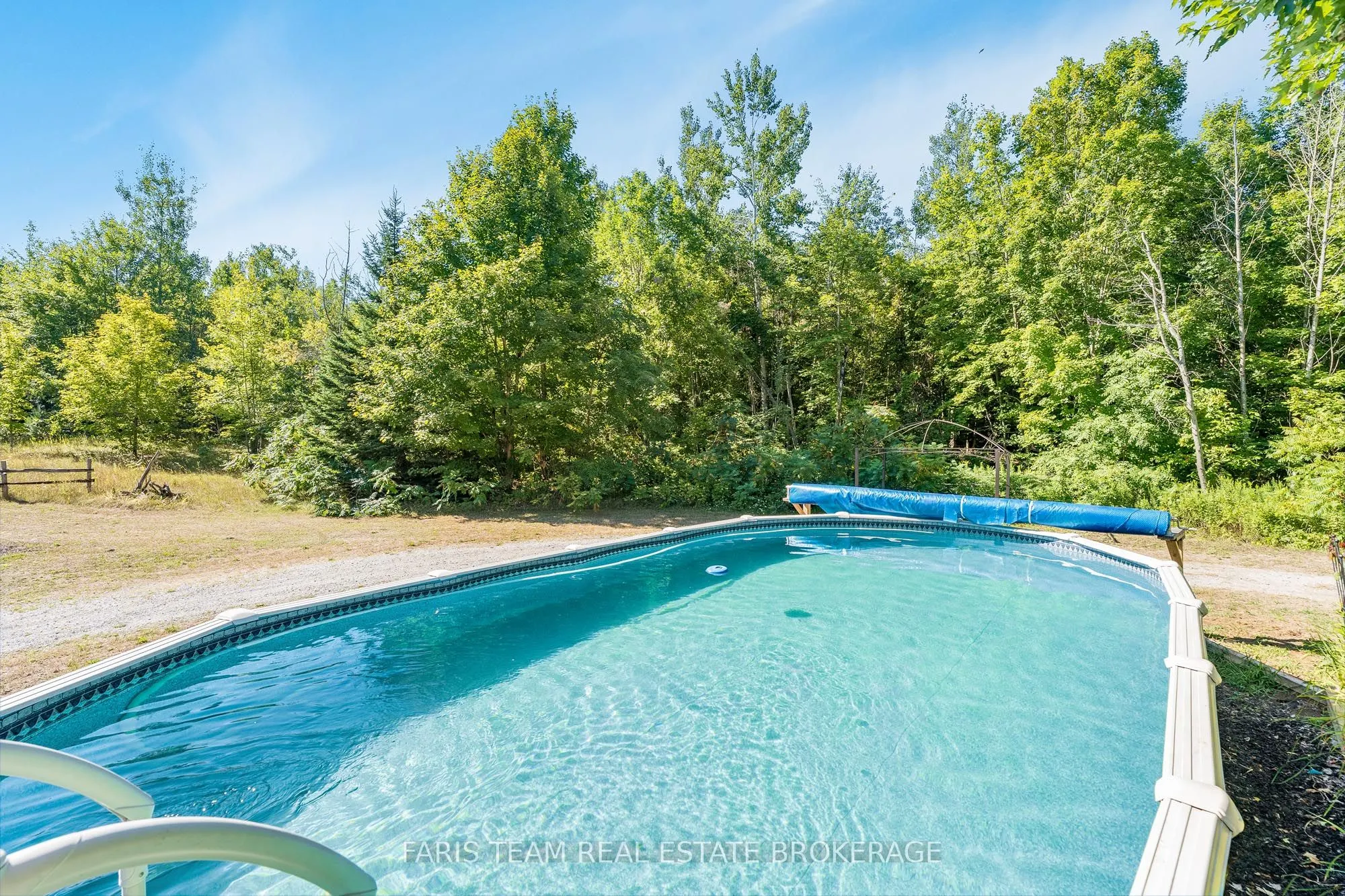 1983 Horseshoe Valley Road W