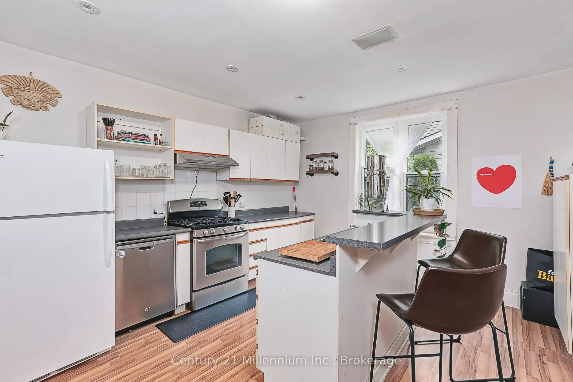 421 Napier Street