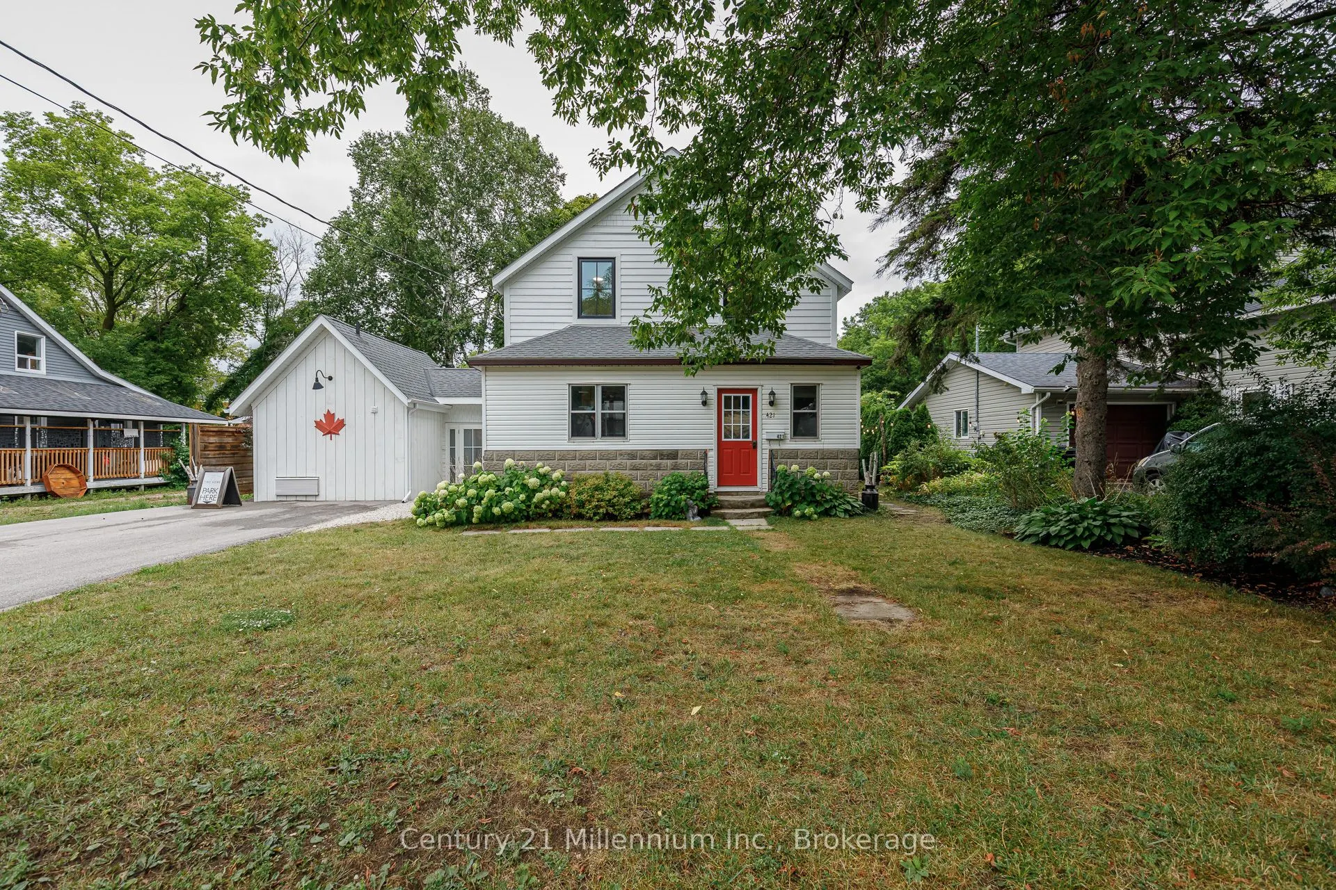 421 Napier Street