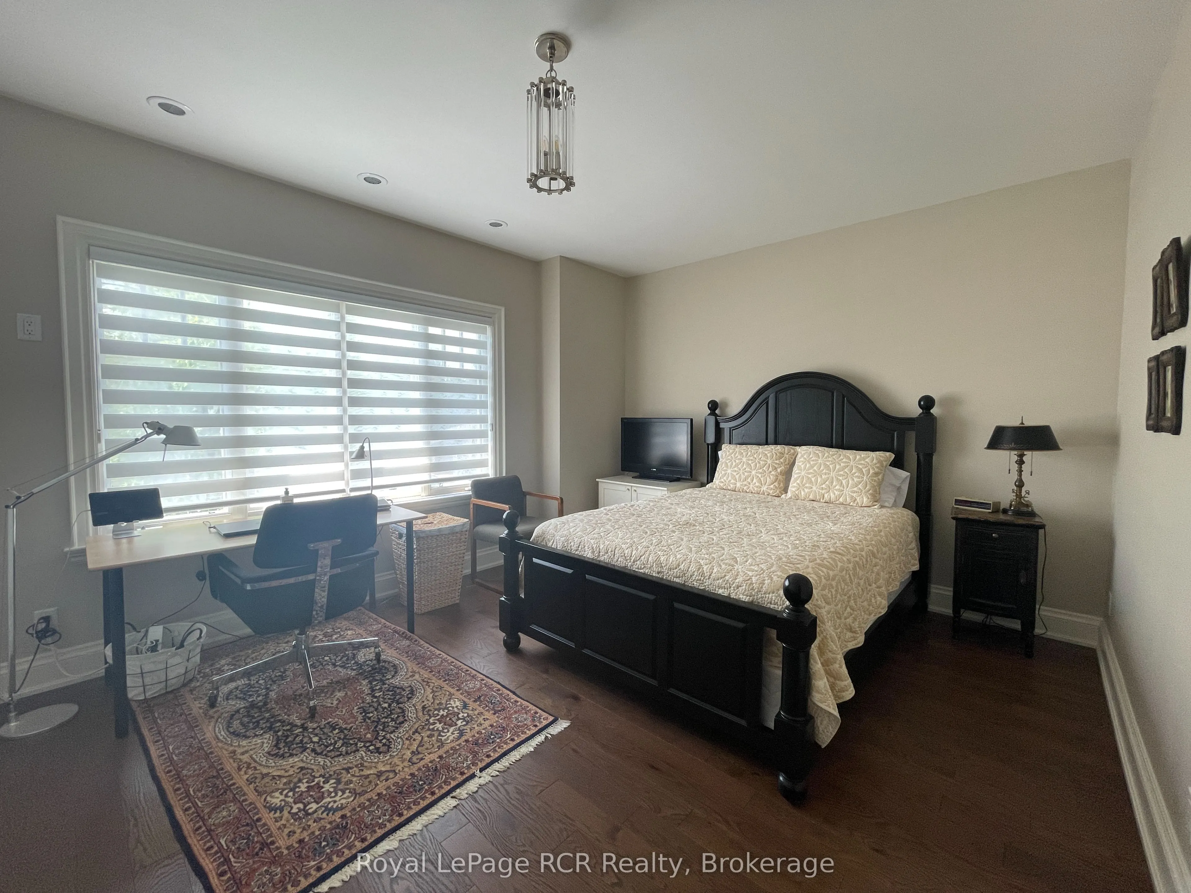 40 TROTT Boulevard, #402