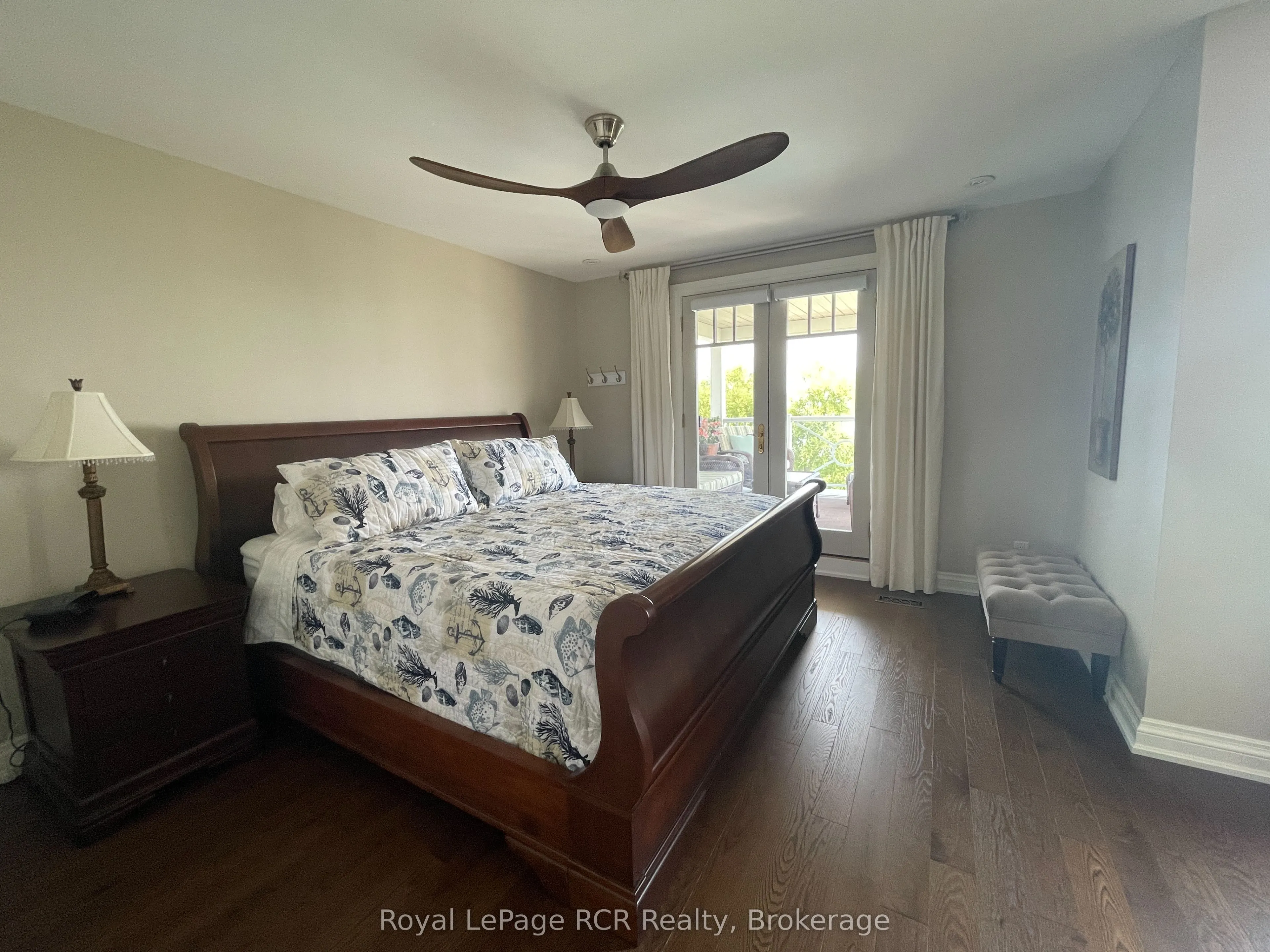 40 TROTT Boulevard, #402