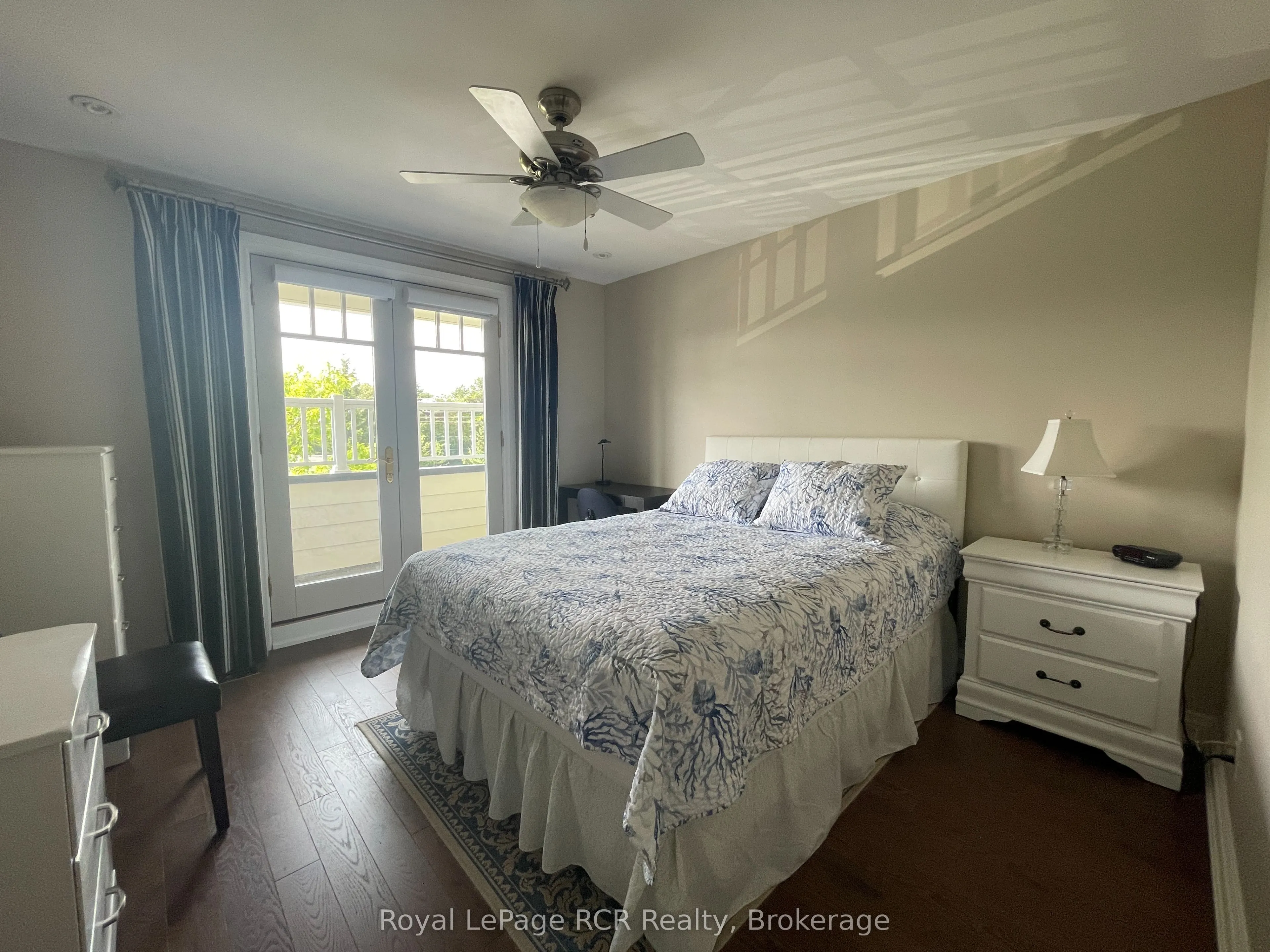 40 TROTT Boulevard, #402
