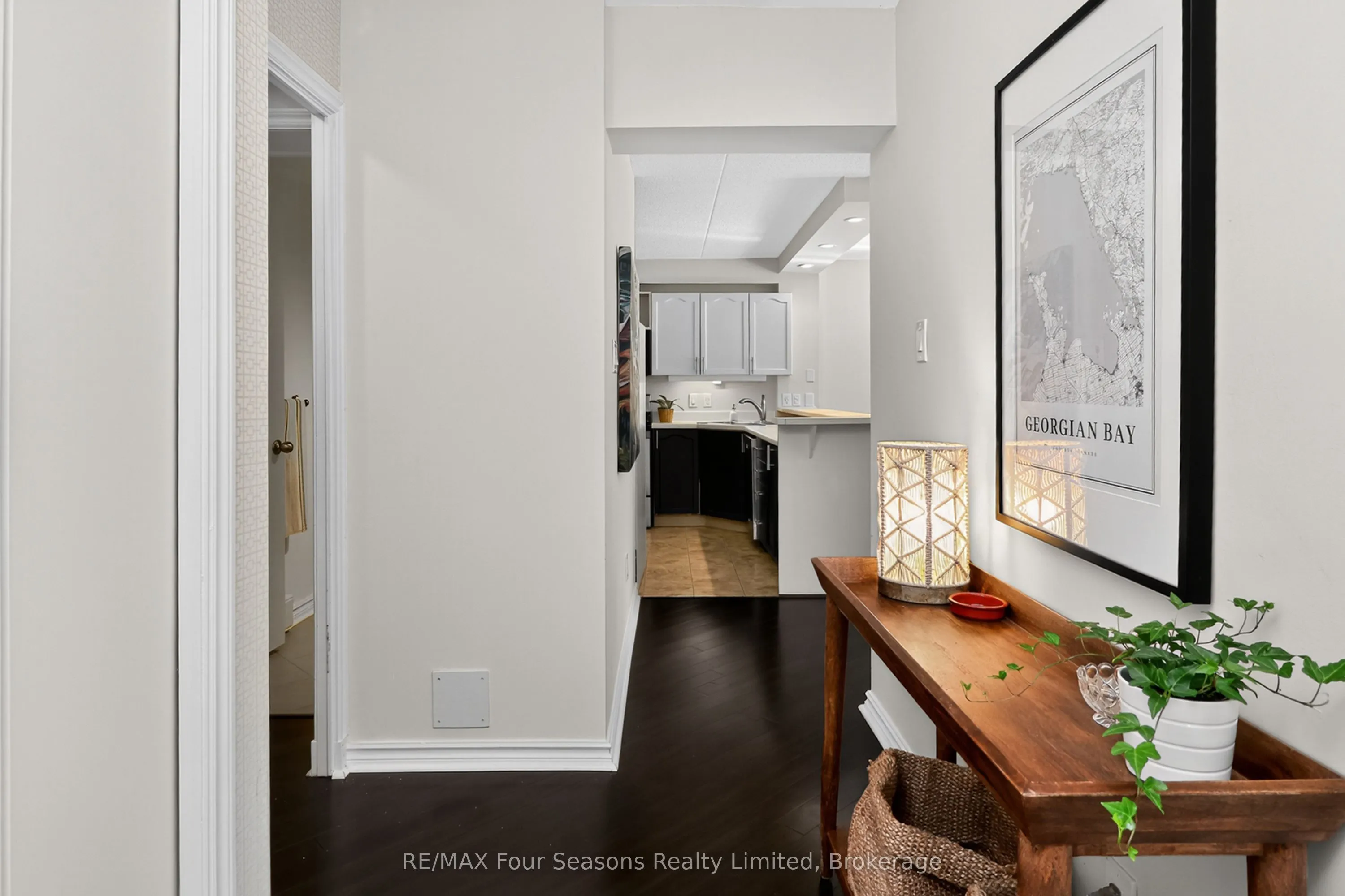 44 Trott Boulevard, #13