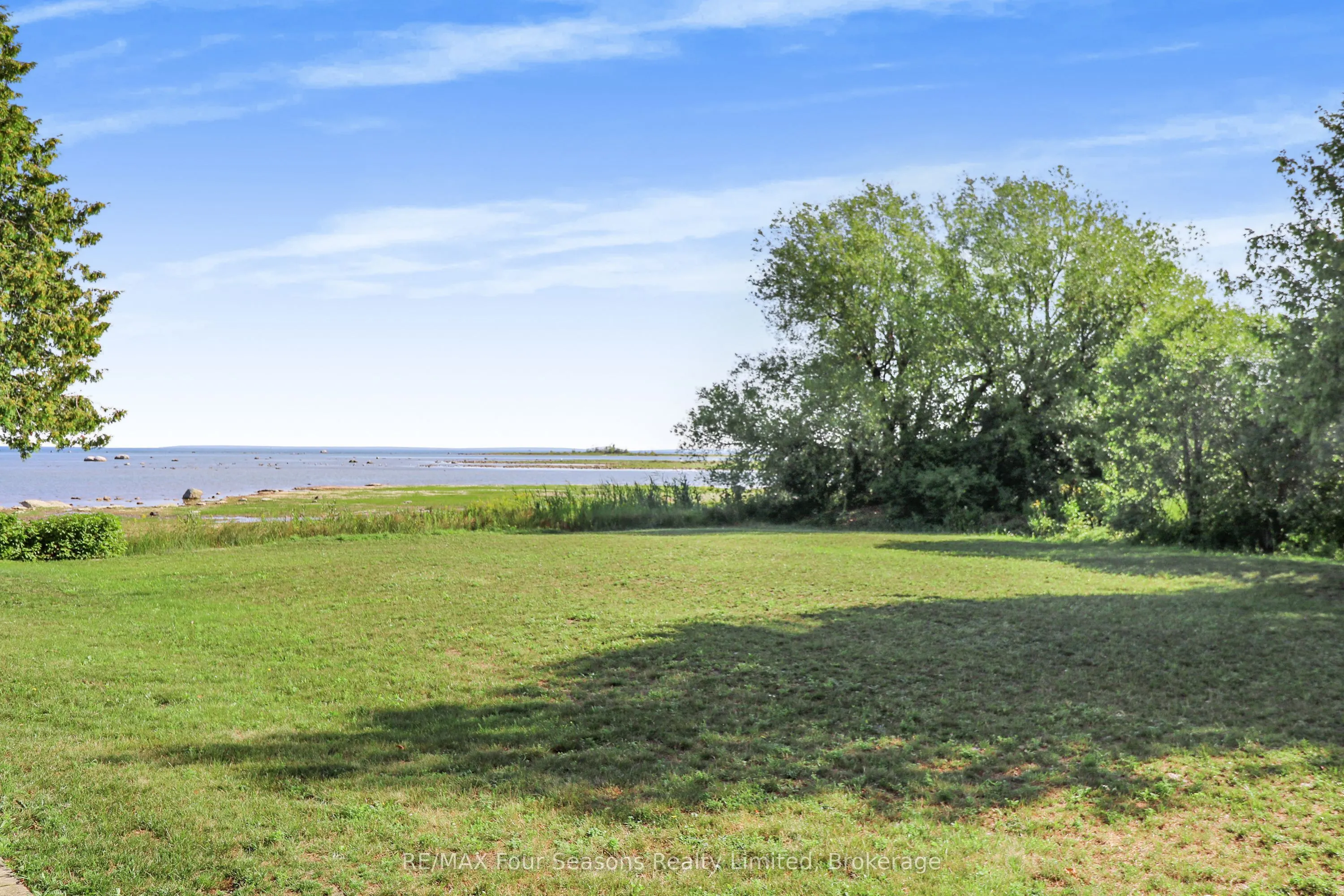 44 Trott Boulevard, #13
